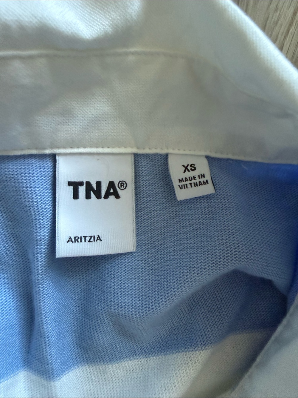 Aritzia TNA Mighty Cotton Lomu Polo Shirt - Picture 2 of 3